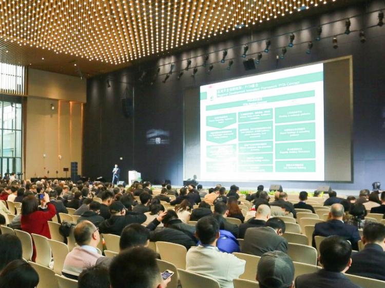格尼斯公司在广州举办的首届世界生态设计大会上展示“中瑞低碳城市项目”成果